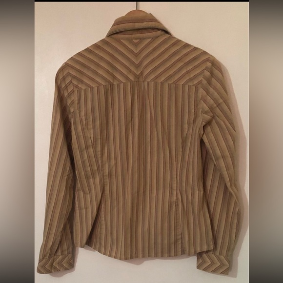 Nine West women’s blouse buttons down Vneck stretchy log sleeves stripes.6P - Picture 2 of 2